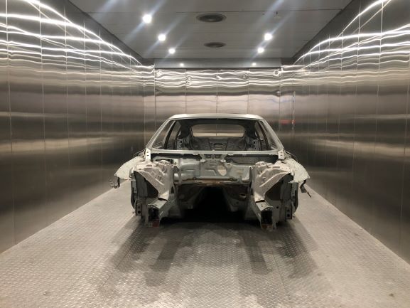 白車(chē)身.jpg